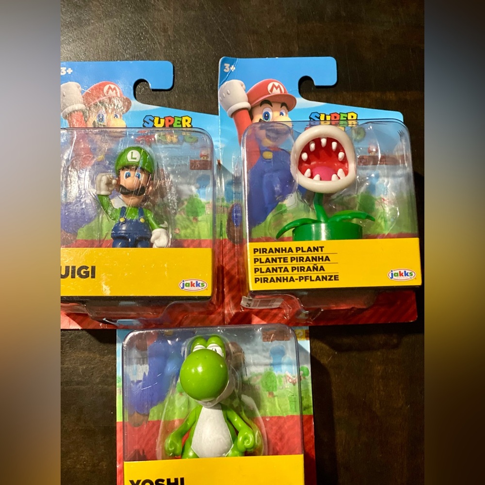 3-Piece Bundle Nintendo Super Mario Luigi, Piranha Plant and Yoshi 
Brand New